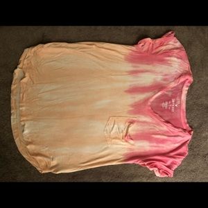 Super cute American Eagle tee!